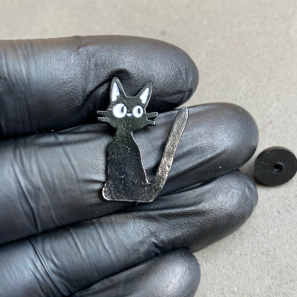 Kiki Delivery Service Gigi Metal Pin Lapel Brooch  Hayao Miyazaki Studio Ghibli
